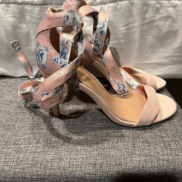 CALL IT SPRING Disney Ankle Wrap Heel 7.5 - Picture 2 of 6